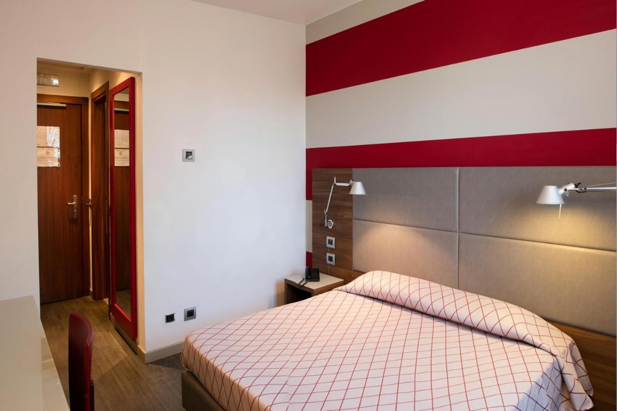 Hotel Del Parco Vigevano Exterior foto